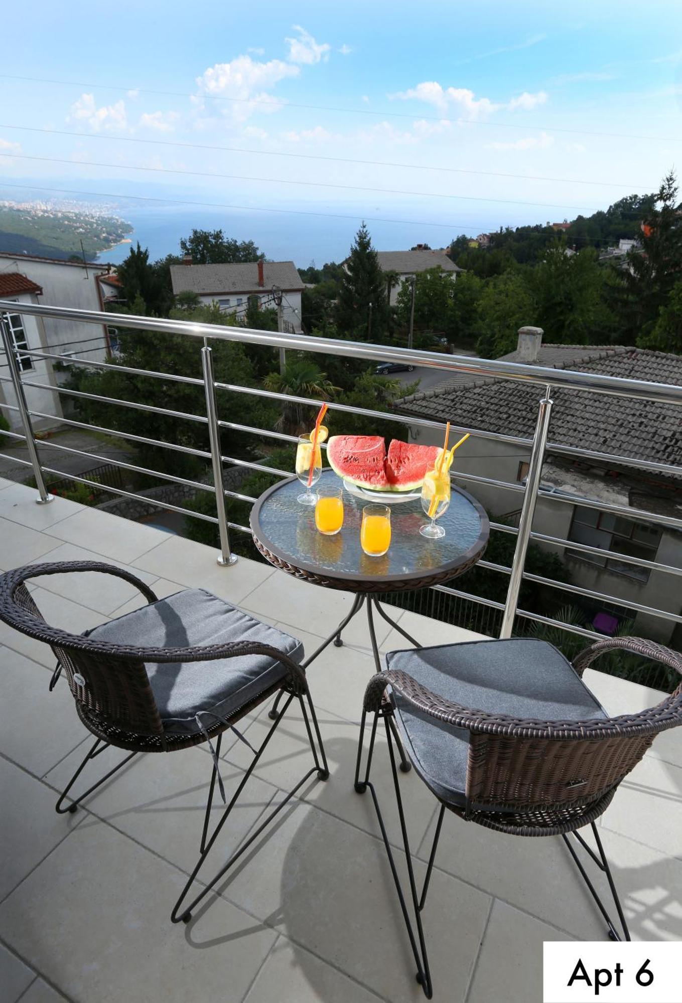 Villa Dragi With Pool, Sauna, & Whirlpool Opatija Værelse billede