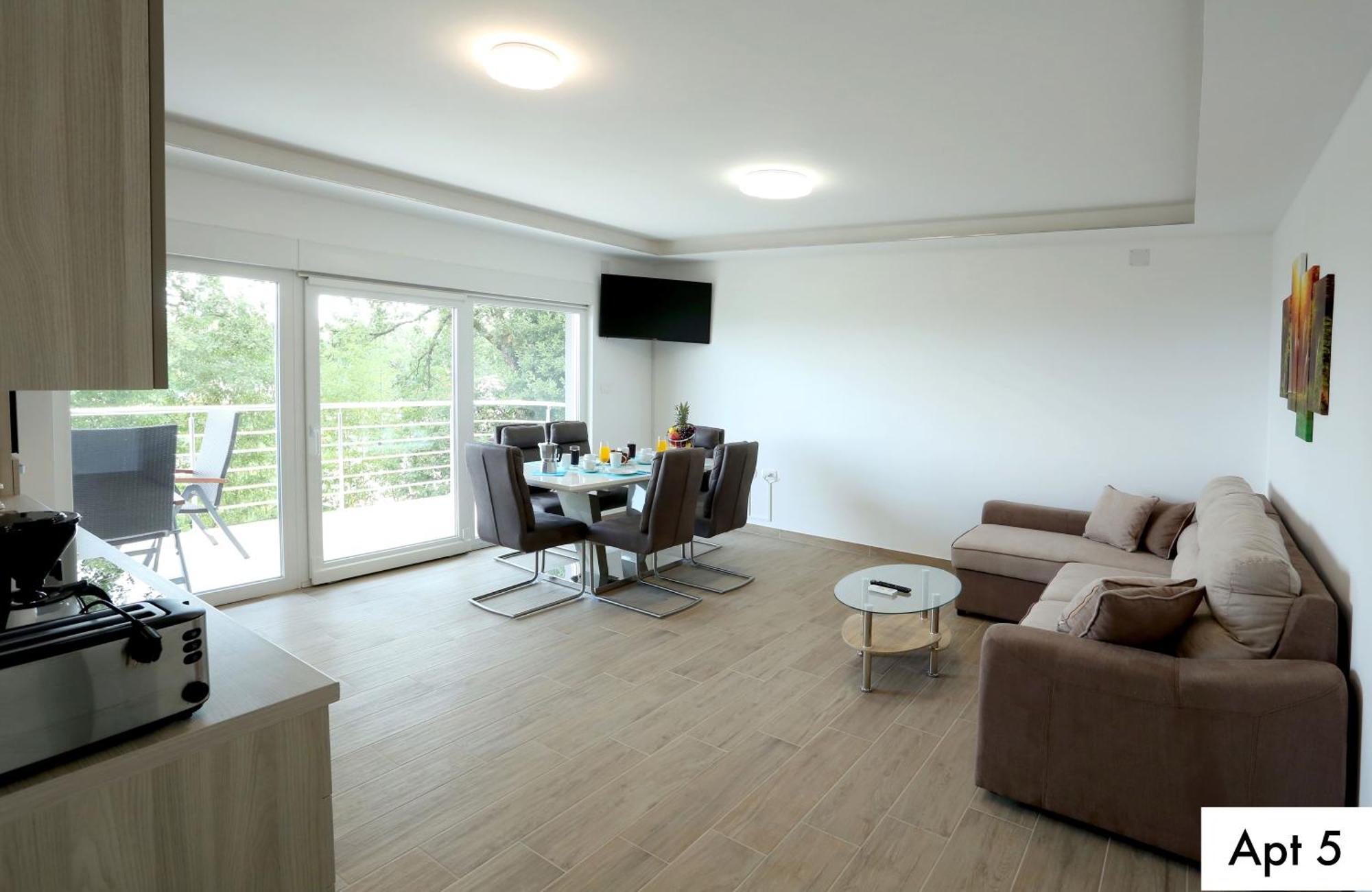 Villa Dragi With Pool, Sauna, & Whirlpool Opatija Værelse billede